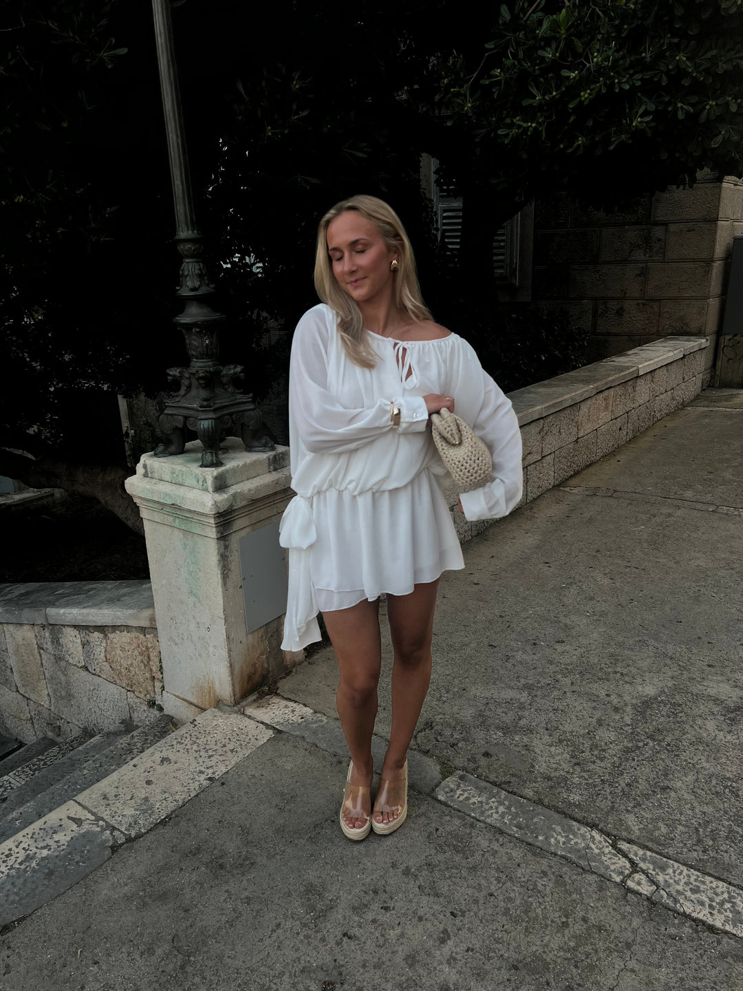 Aveline off shoulder dress – White